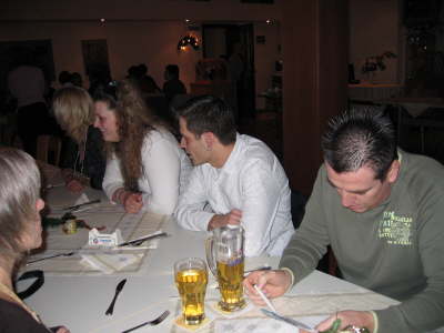 Weihnachtsfeier Tannenzapfen 2007 003