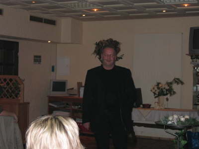 Weihnachtsfeier Tannenzapfen 2007 019