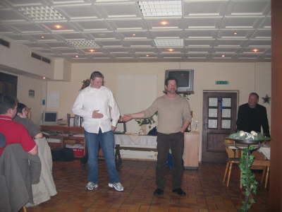 Weihnachtsfeier Tannenzapfen 2007 048