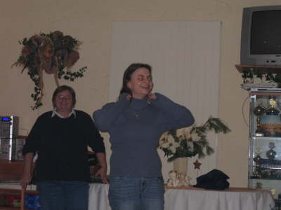 Weihnachtsfeier Tannenzapfen 2007 063